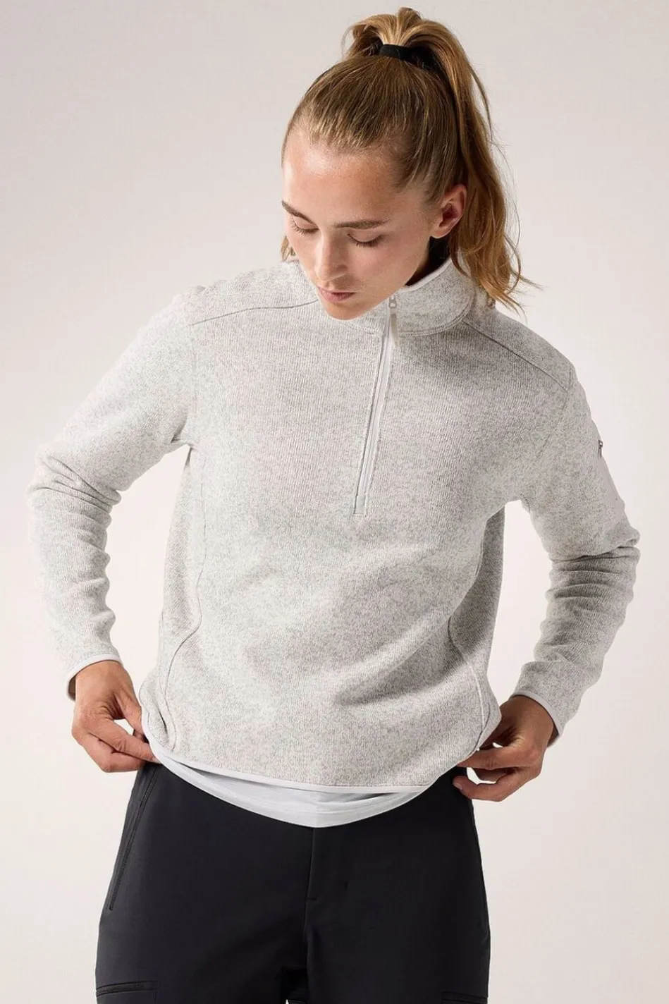 womens-covert-half-zip-neck-fl-VVUjcbxY-2.webp Outlet Arc'teryx Womens Covert Half Zip Neck Fleece