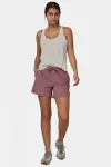 womens-fleetwith-shorts-CeToIIEn-0.webp