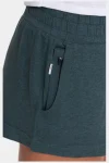 womens-halo-performance-shorts-oTuYNwyR-0.webp