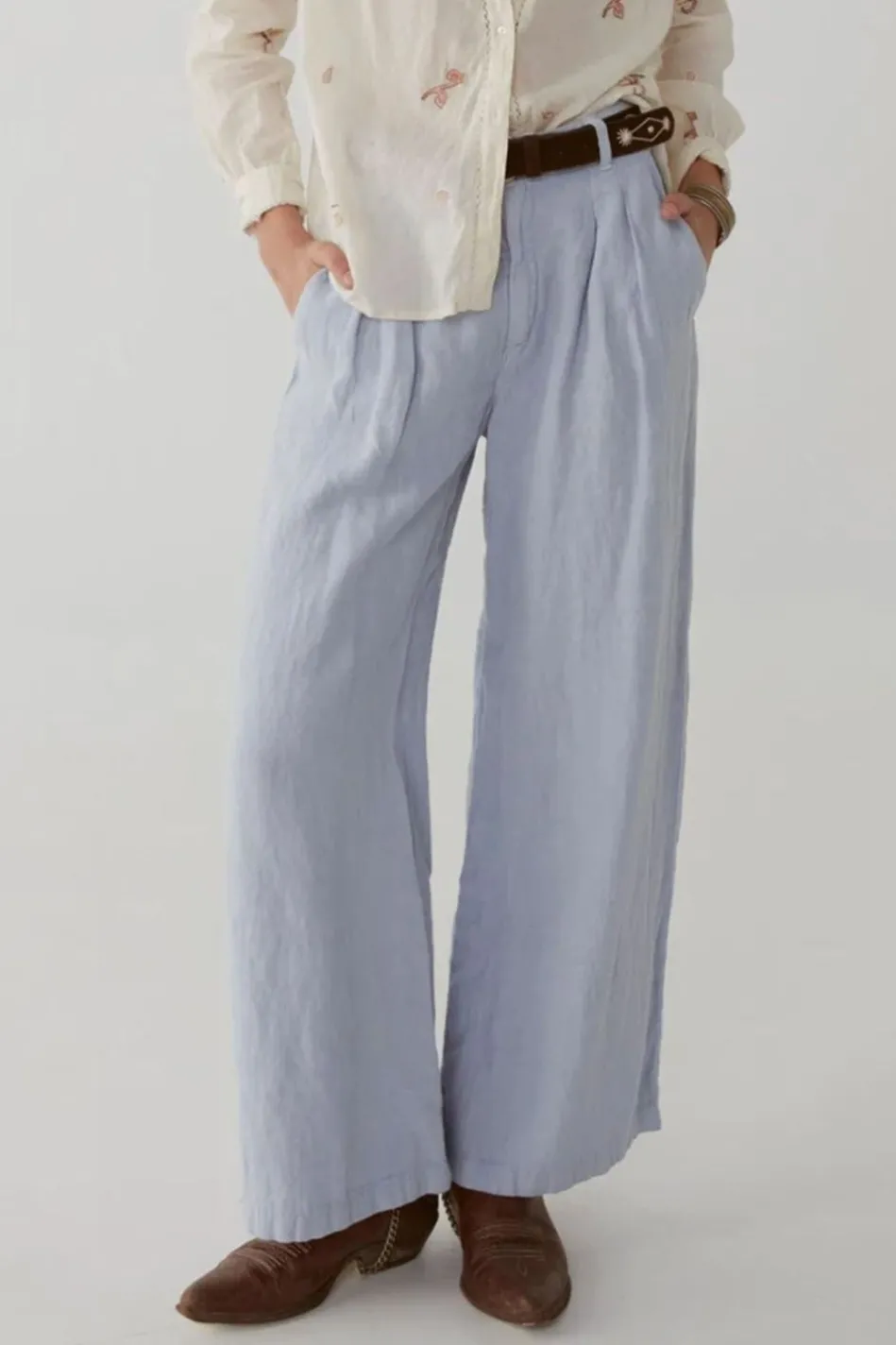 womens-marisa-linen-trousers-cEyovEGl-2.webp Outlet Maison Hotel Womens Marisa Linen Trousers